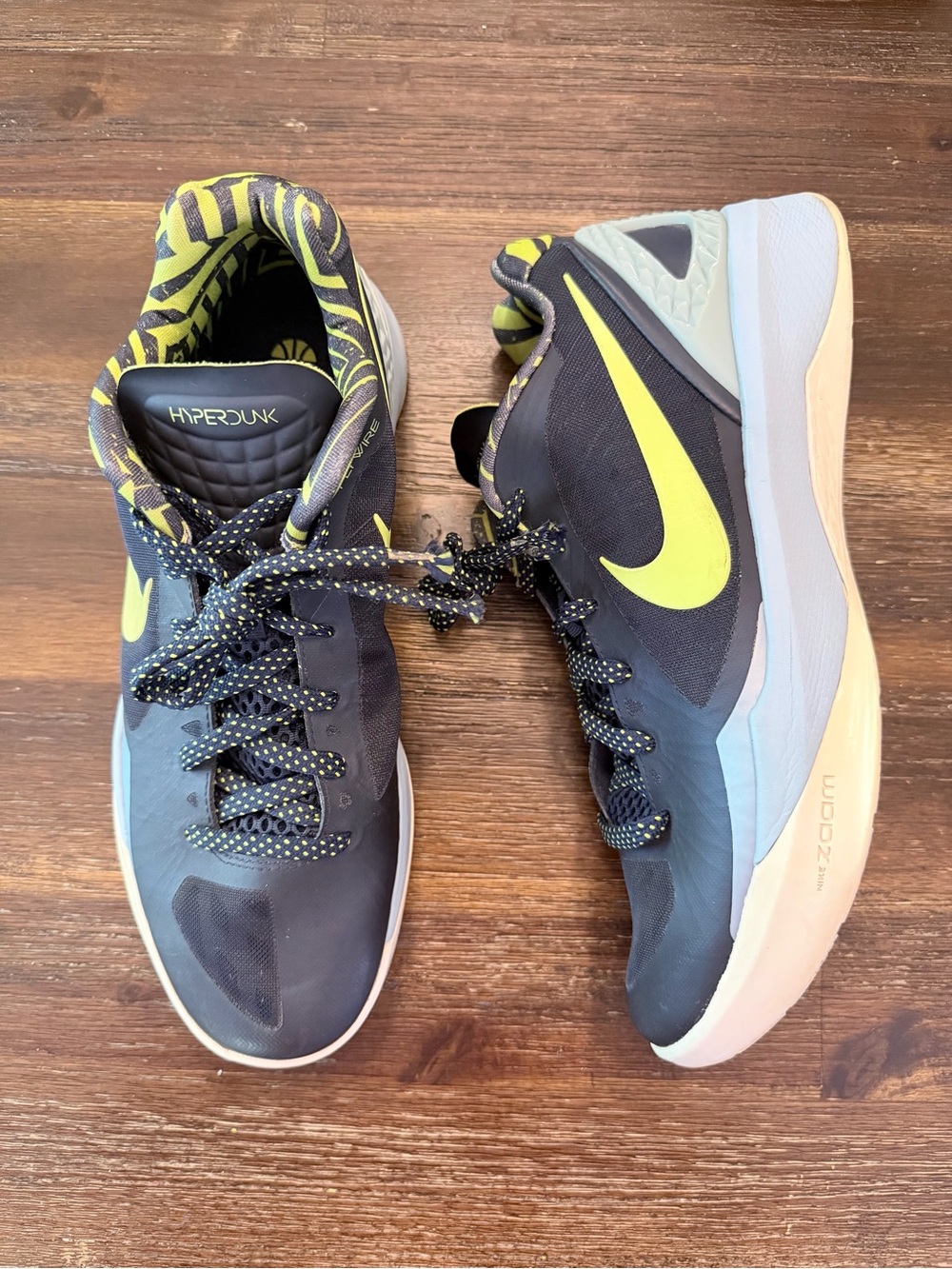 Nike Zoom Hyperdunk Basketball Shoes, Men’s size 9.5
